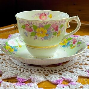 Vintage English bone china teacup & saucer